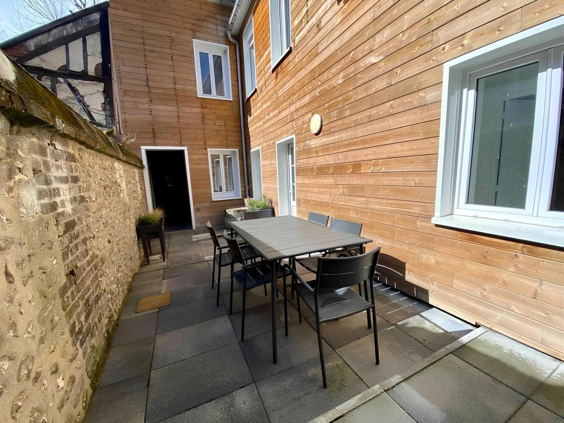 Maison Familiale Avec Exterieur Menage Et Linges Inclus Rouen Exterior photo